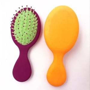 High quality popular fashionable wet plastic detangling hair brush