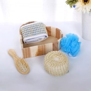 2022 Hot Sale Body Care Bathing Spa Gift Set Heart Shape Wooden Spa Scrub Box For Body Shower Exfoliating Scrubber Kit