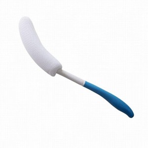 new type Anti-Slip Curve plastic Handled Body Brush exfoliating body cleaning scrubbers for Elderly Aid Bathing
